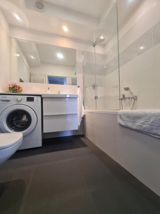 Apartament Rodzinny Z Ogrodkiem Gdansk Bagian luar foto